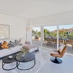 Luxurious 3-Bed And 3 Bathroom Apartment - Reserva Del Higueron