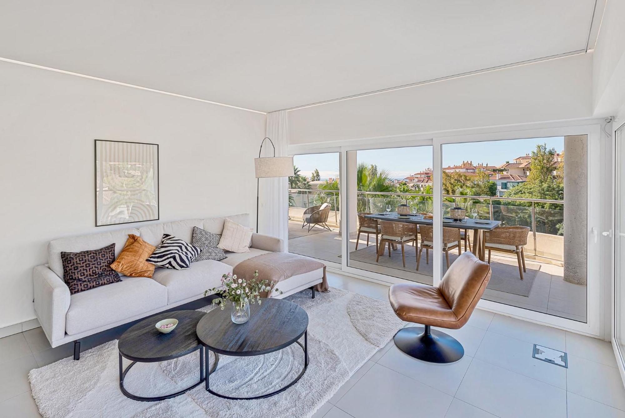 Luxurious 3-bed And 3 Bathroom - Reserva Del Higueron *
