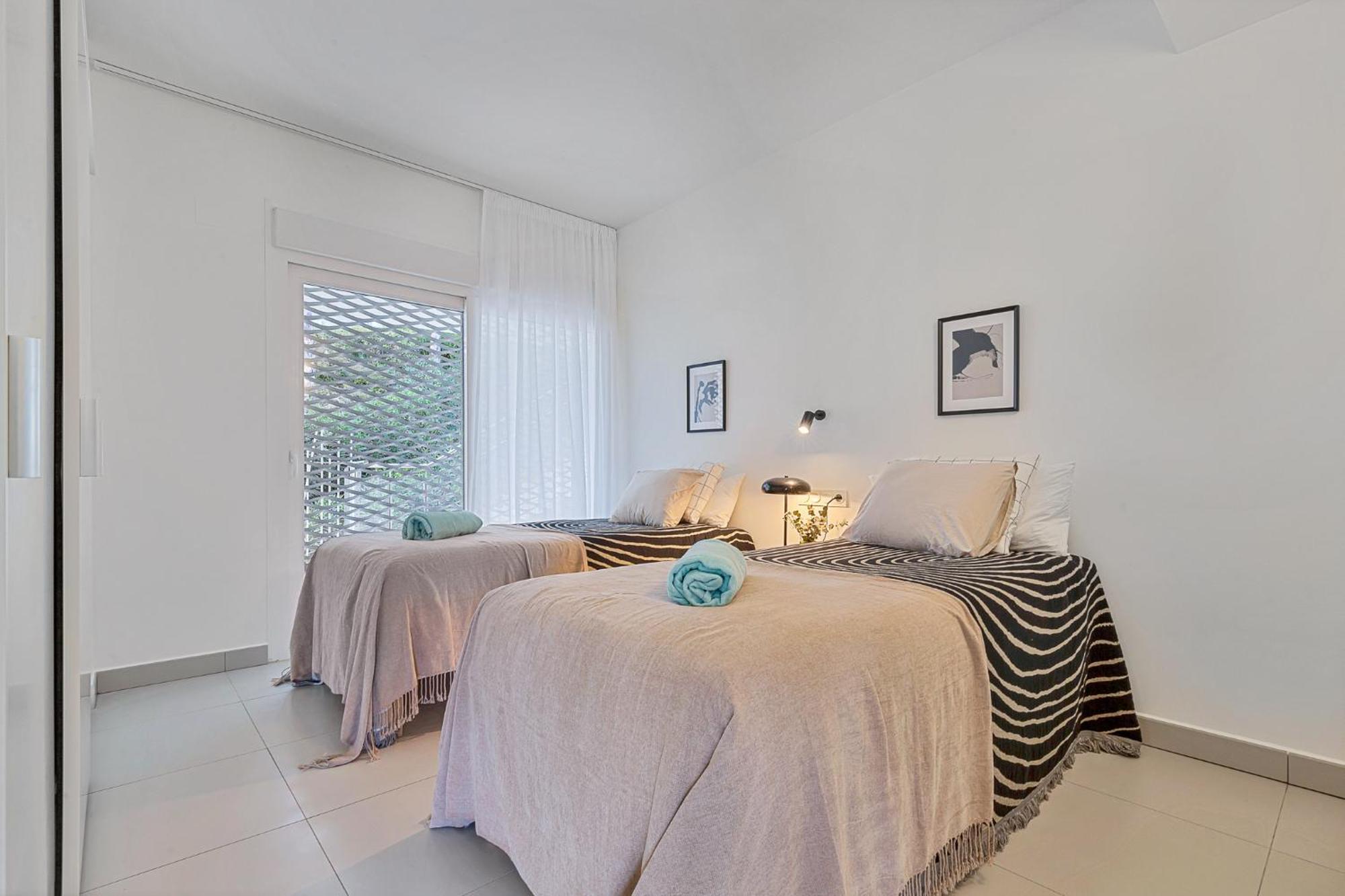 Luxurious 3-bed And 3 Bathroom - Reserva Del Higueron * Málaga