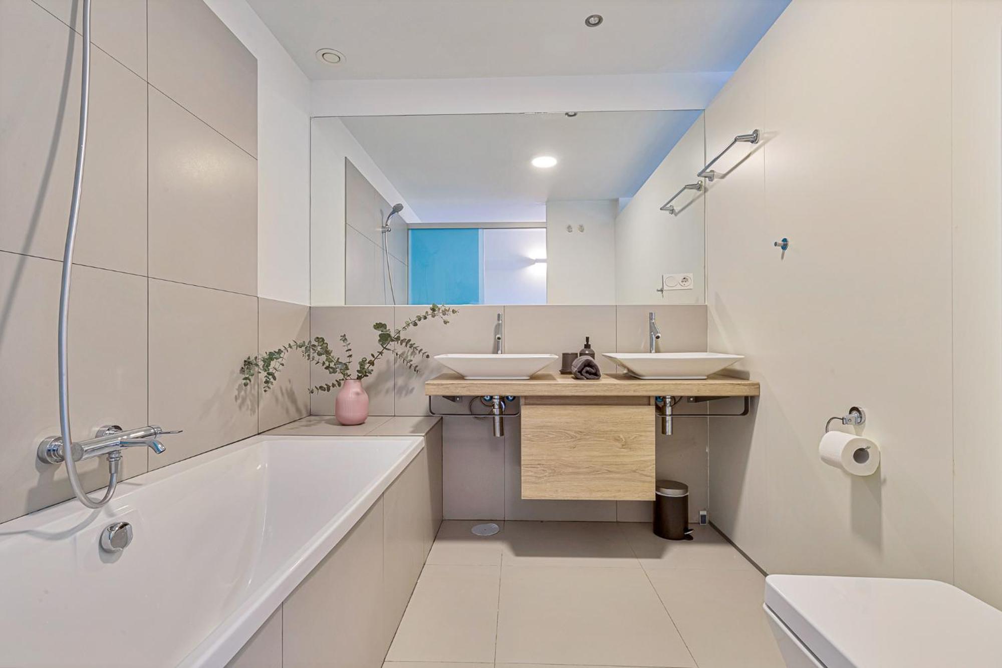 Luxurious 3-bed And 3 Bathroom - Reserva Del Higueron *